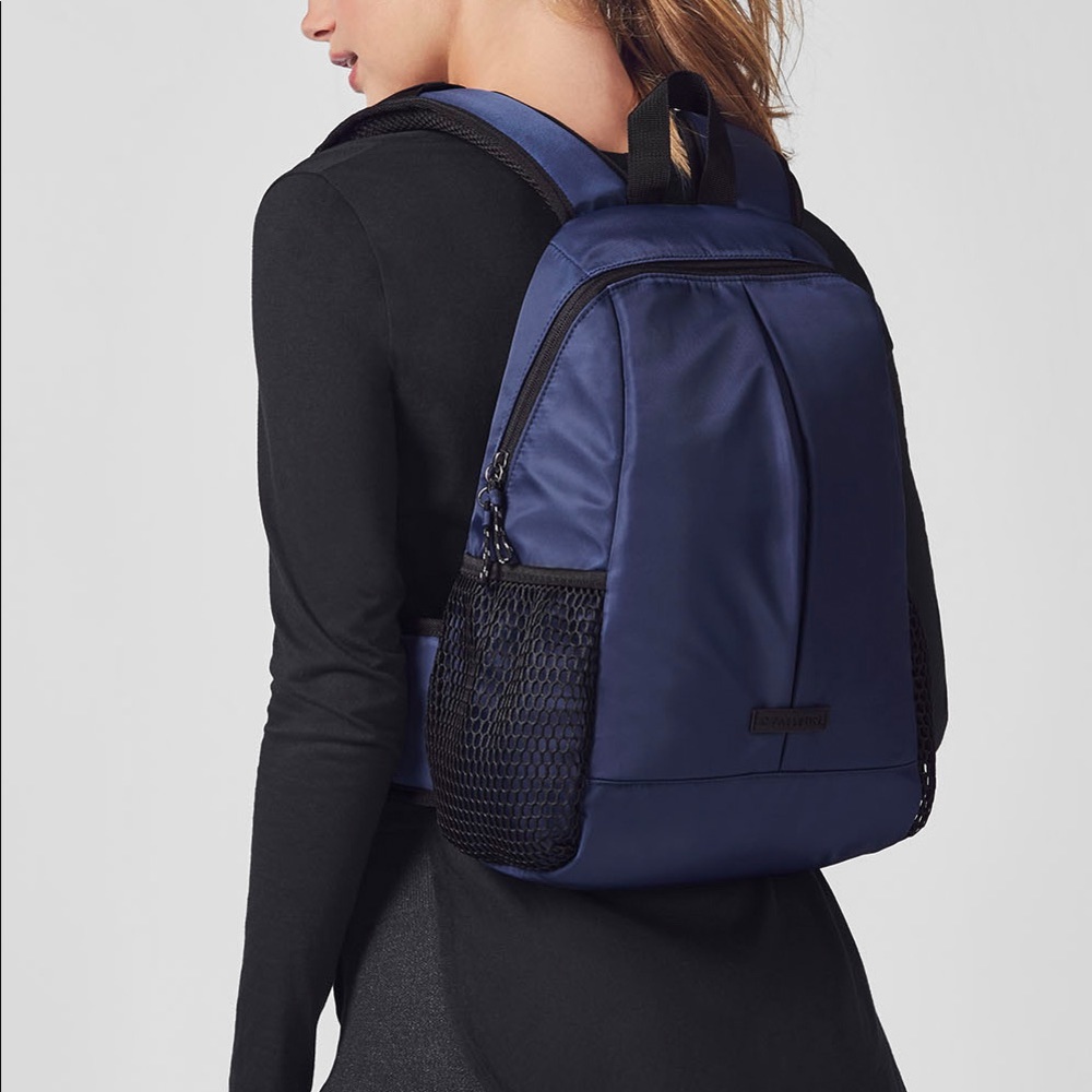 Fabletics radius backpack